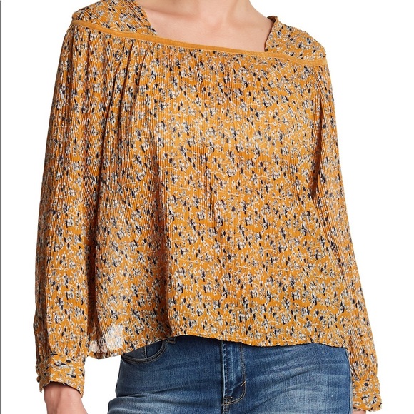 Kensie Tops - Kenzie printed blouse